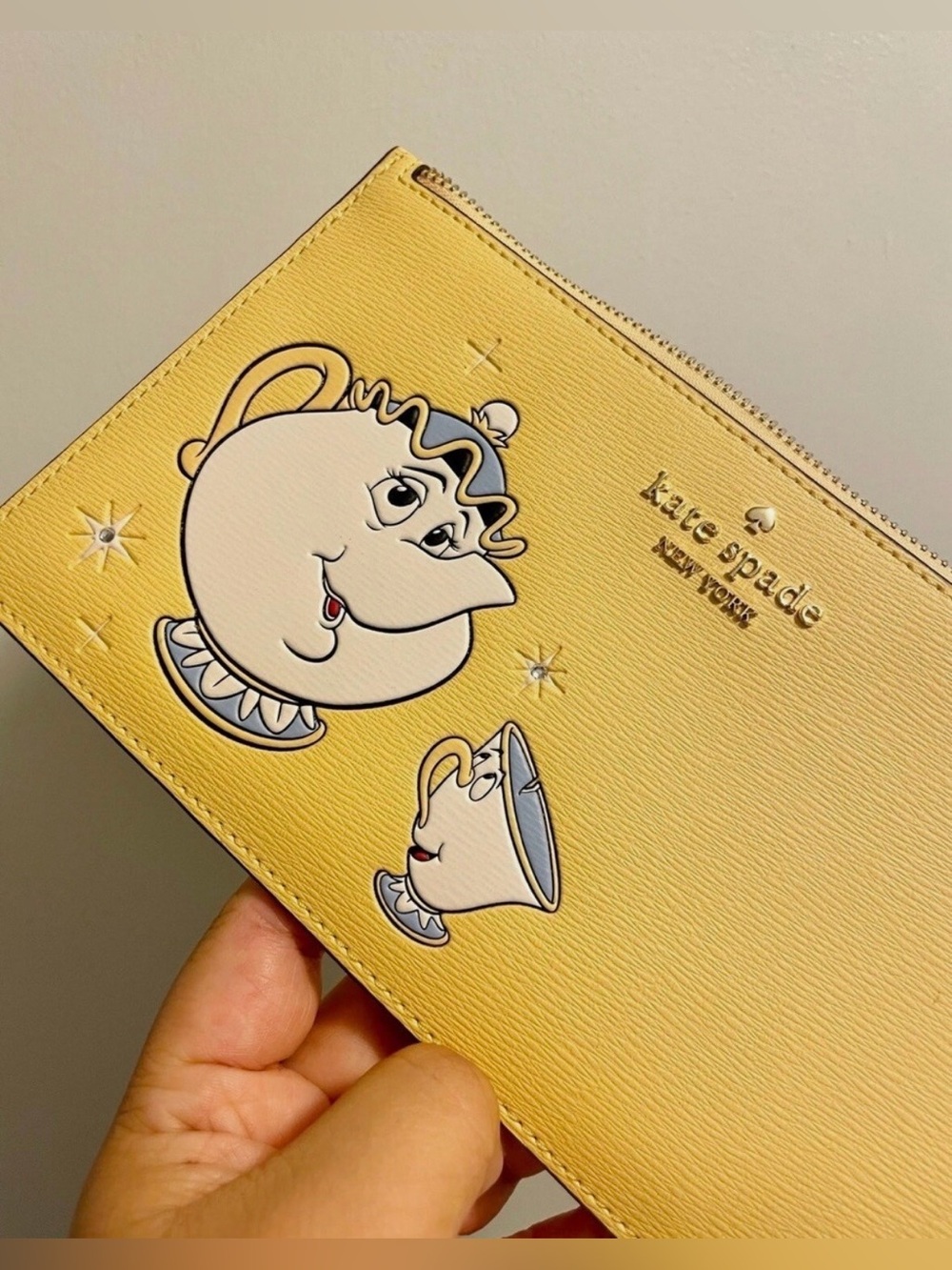 New! SOLDOUT RARE Kate Spade x Disney Beauty and the Beast Mrs. Potts wristlet
